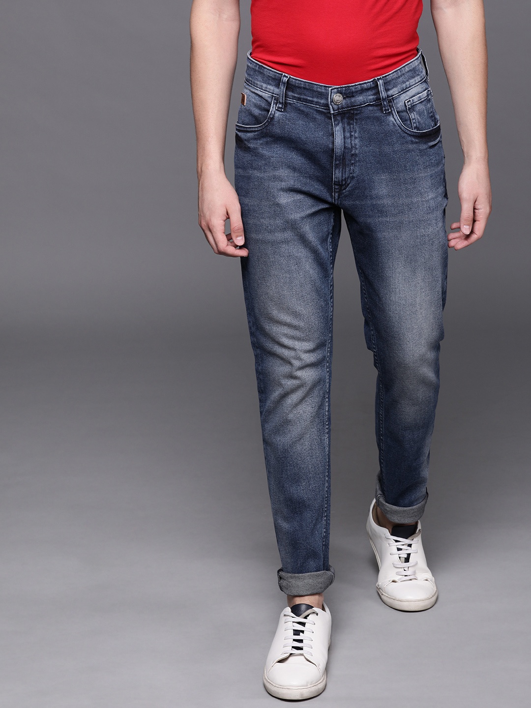 

WROGN Men Blue Slim Fit Mid-Rise Clean Look Stretchable Jeans