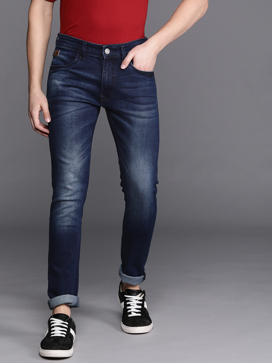 

WROGN Men Blue Skinny Fit Mid-Rise Clean Look Stretchable Jeans