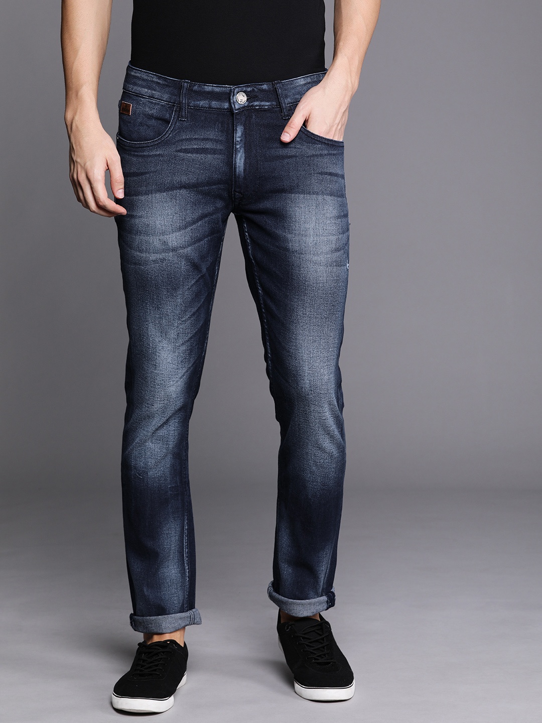 

WROGN Men Blue Slim Fit Mid-Rise Clean Look Stretchable Jeans