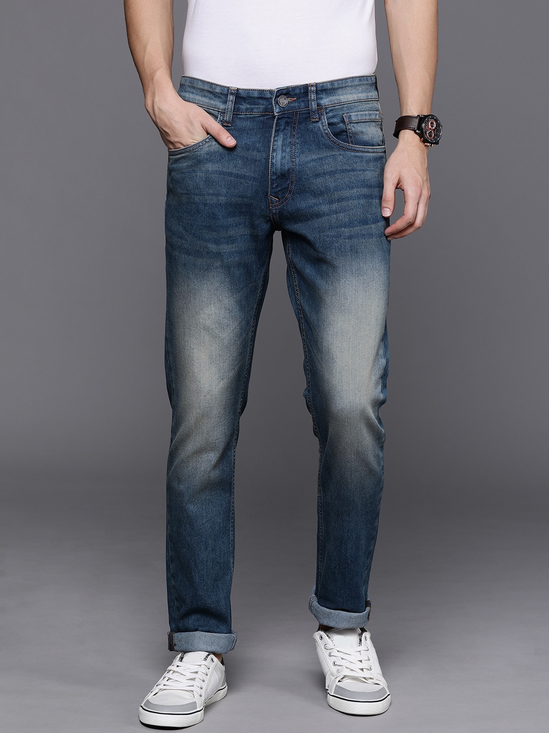 

WROGN Men Blue Slim Fit Mid-Rise Clean Look Stretchable Jeans