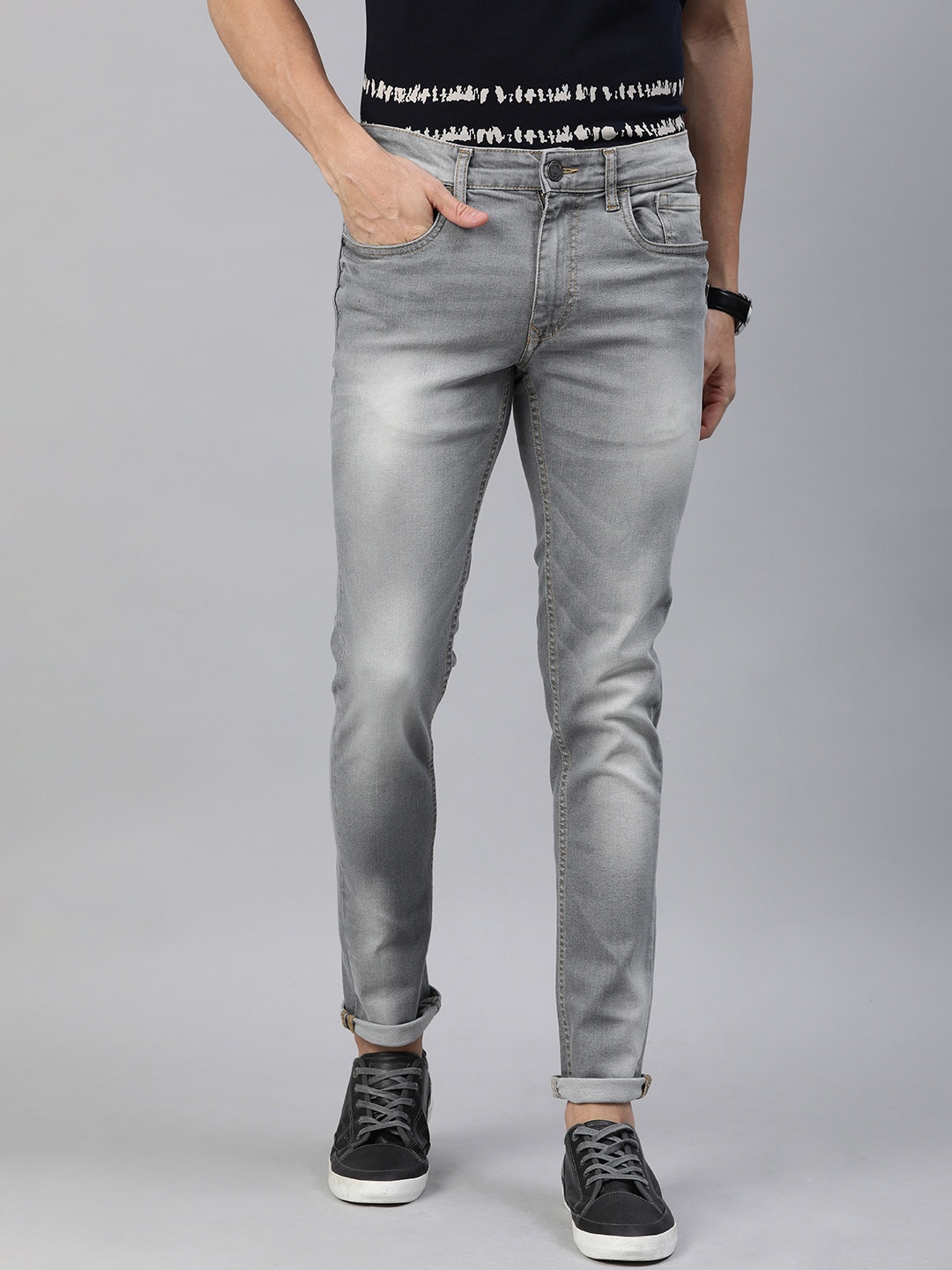 

WROGN Men Grey Skinny Fit Mid-Rise Clean Look Stretchable Jeans