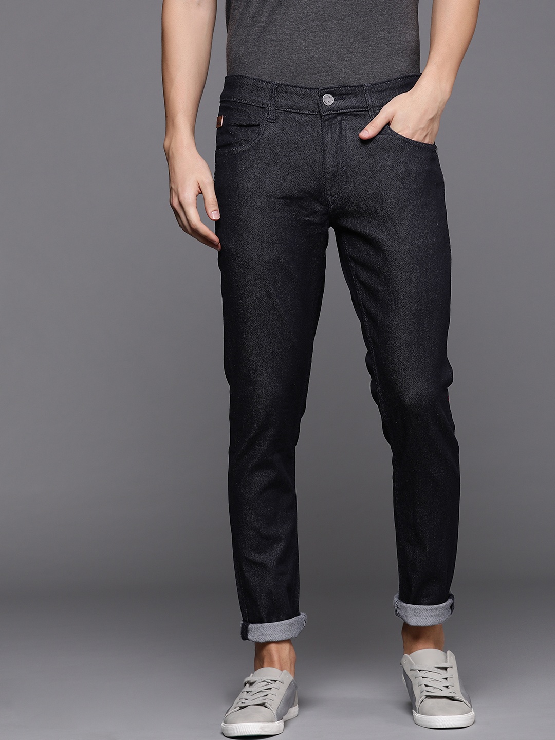 

WROGN Men Blue Slim Fit Mid-Rise Clean Look Stretchable Jeans