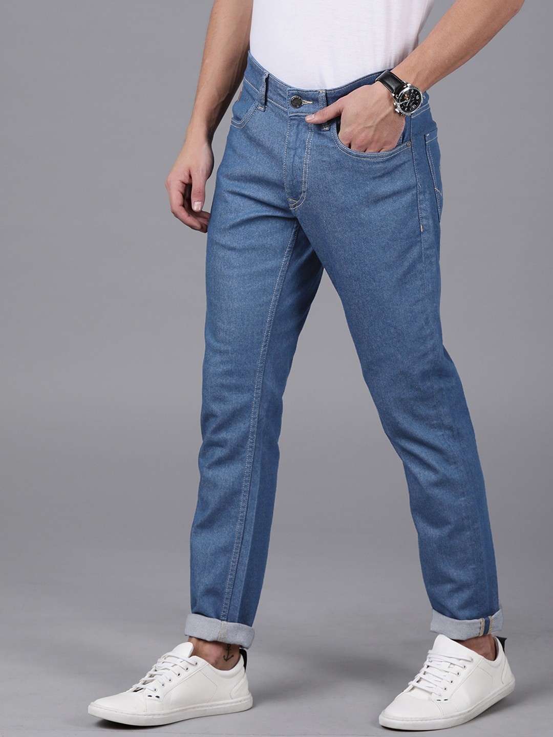

WROGN Men Blue Slim Fit Mid-Rise Clean Look Stretchable Jeans