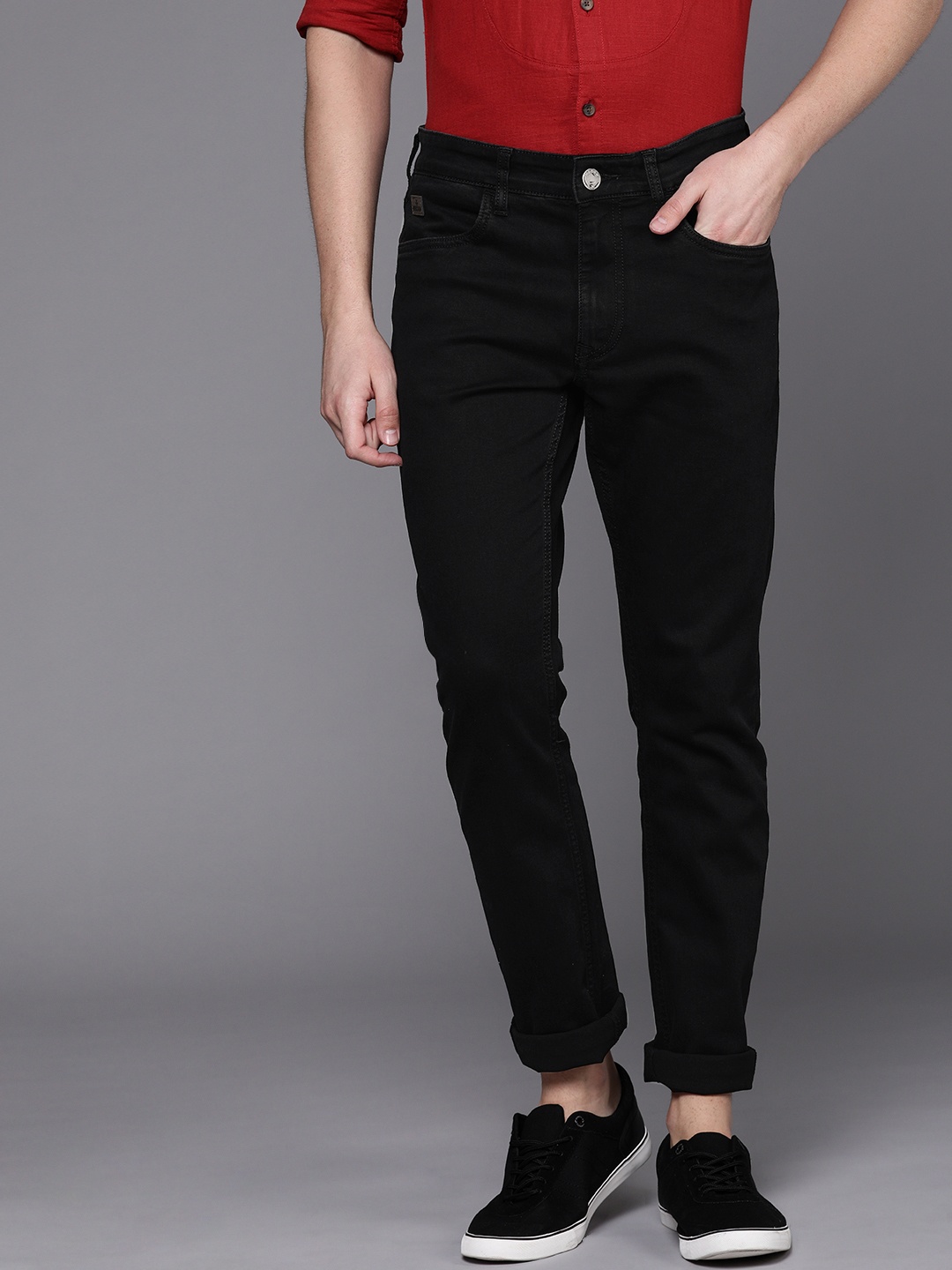 

WROGN Men Black Slim Fit Mid-Rise Clean Look Stretchable Jeans