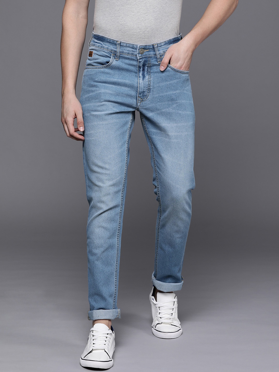 

WROGN Men Blue Slim Fit Mid-Rise Clean Look Stretchable Jeans