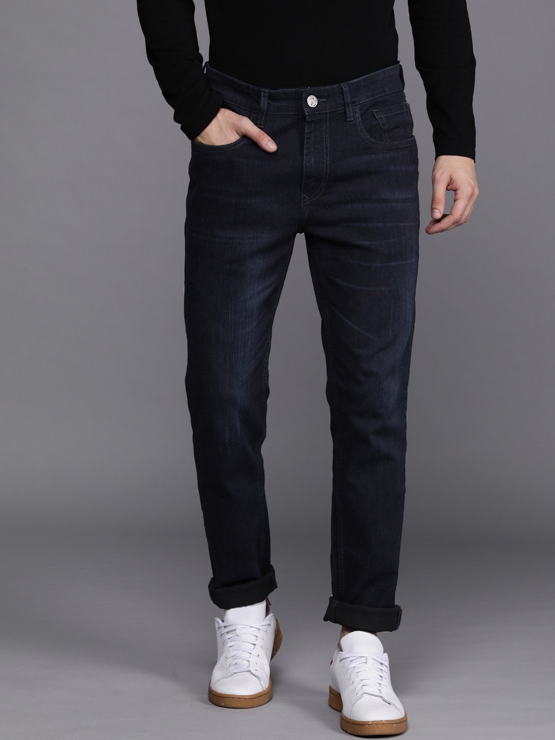 

WROGN Men Blue Skinny Fit Mid-Rise Clean Look Stretchable Jeans