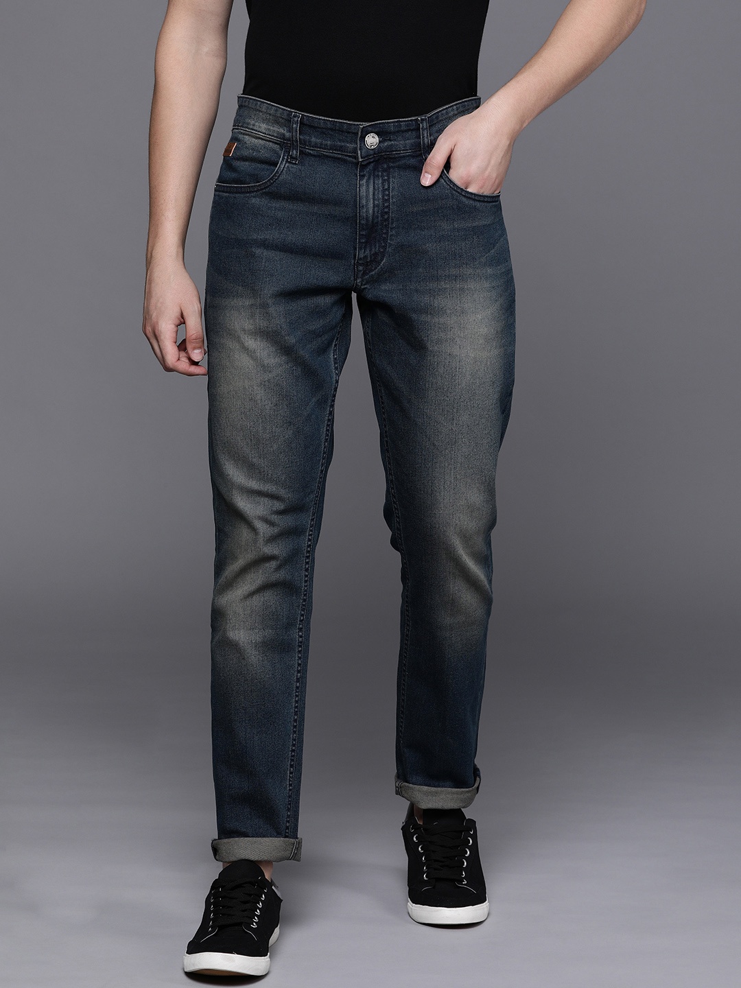 

WROGN Men Blue Slim Fit Mid-Rise Clean Look Stretchable Jeans