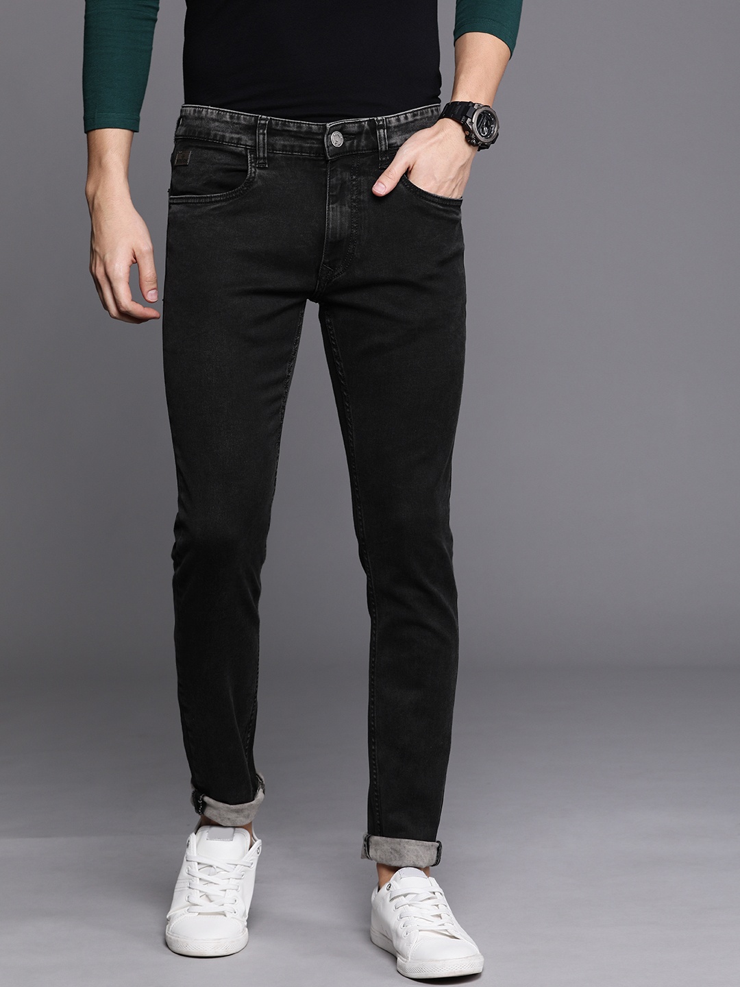 

WROGN Men Black Skinny Fit Mid-Rise Clean Look Stretchable Jeans