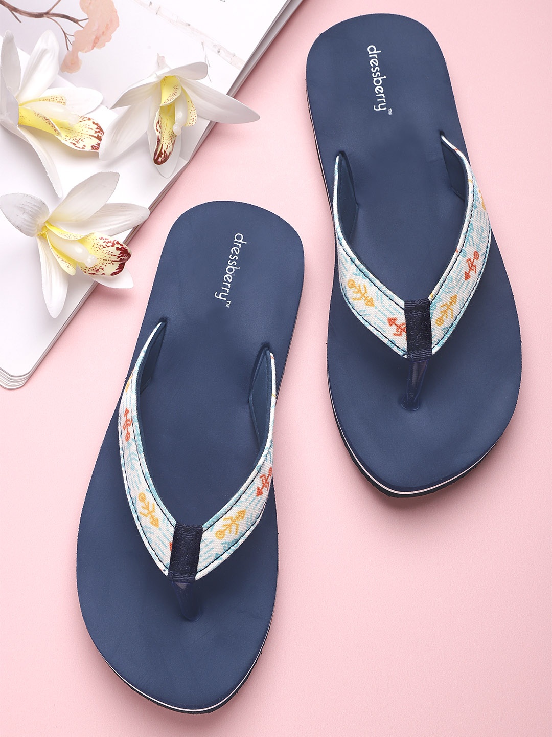 

DressBerry Women White & Blue Printed Thong Flip-Flops