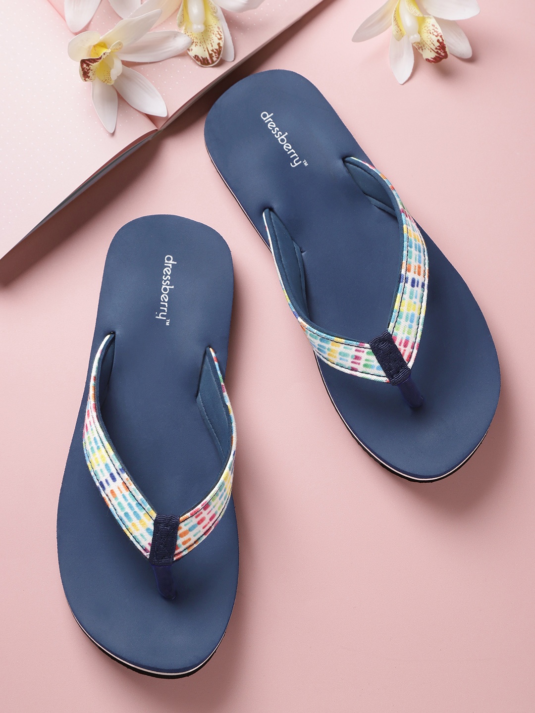 

DressBerry Women White & Blue Printed Thong Flip-Flops