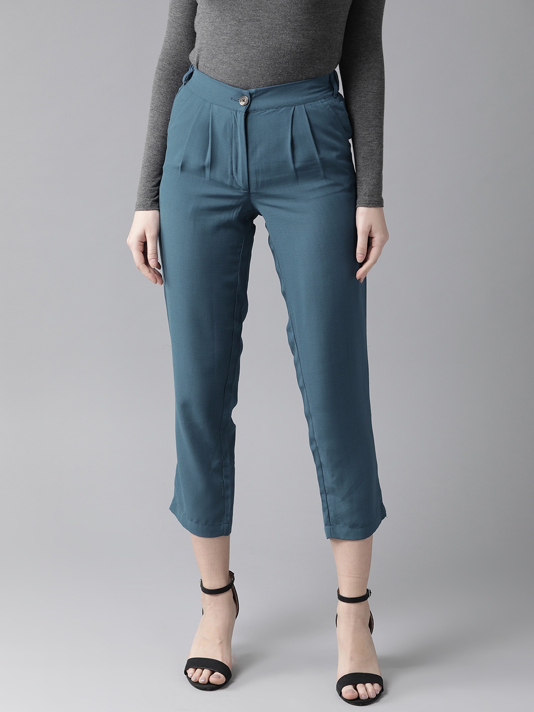 

Hubberholme Women Blue Slim Fit Solid Cropped Trousers