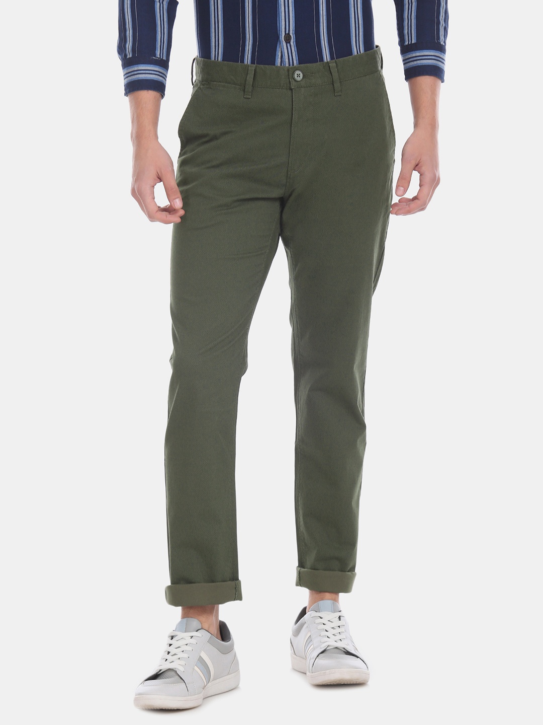

U.S. Polo Assn. Men Olive Green Slim Fit Solid Regular Trousers