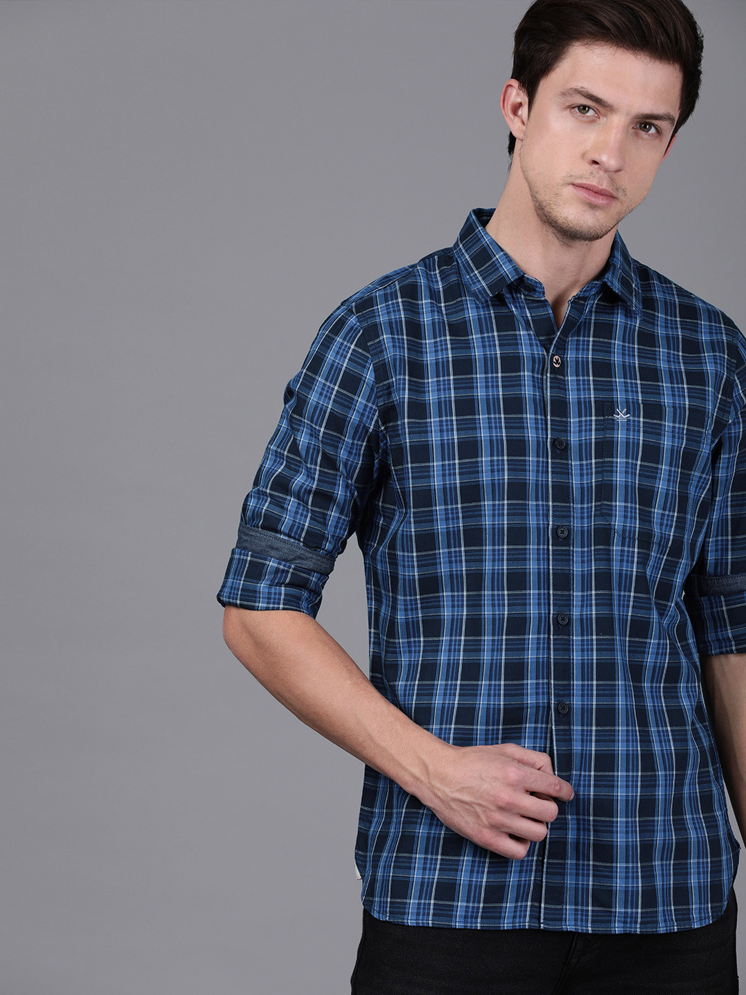 

WROGN Men Blue Slim Fit Checked Casual Shirt