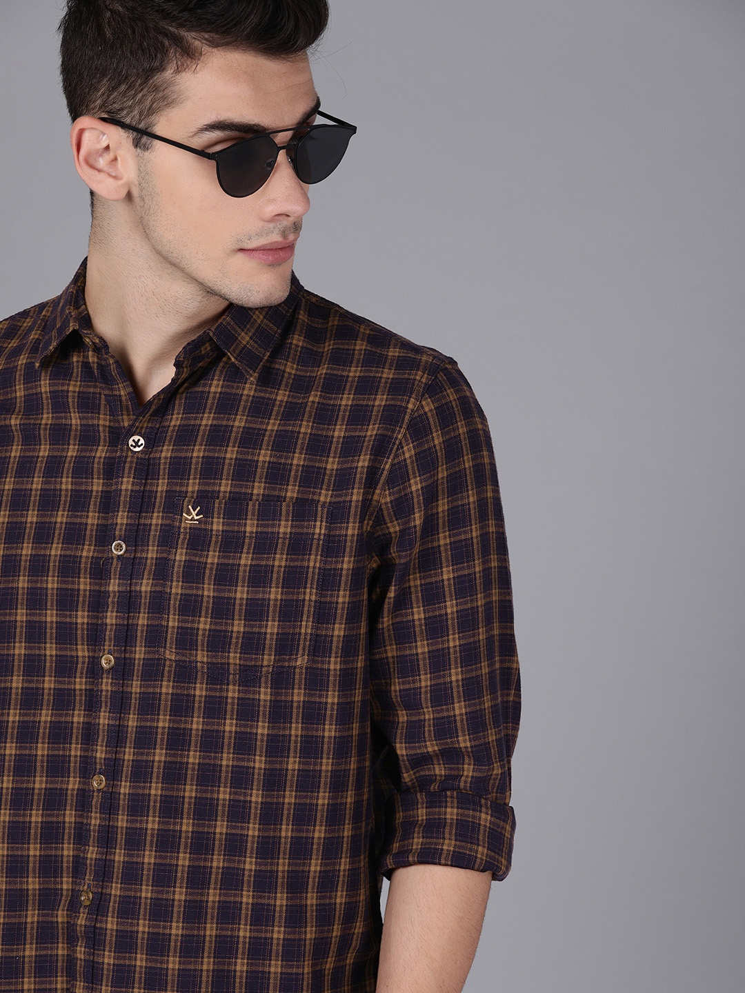 

WROGN Men Navy Blue & Brown Slim Fit Checked Casual Shirt
