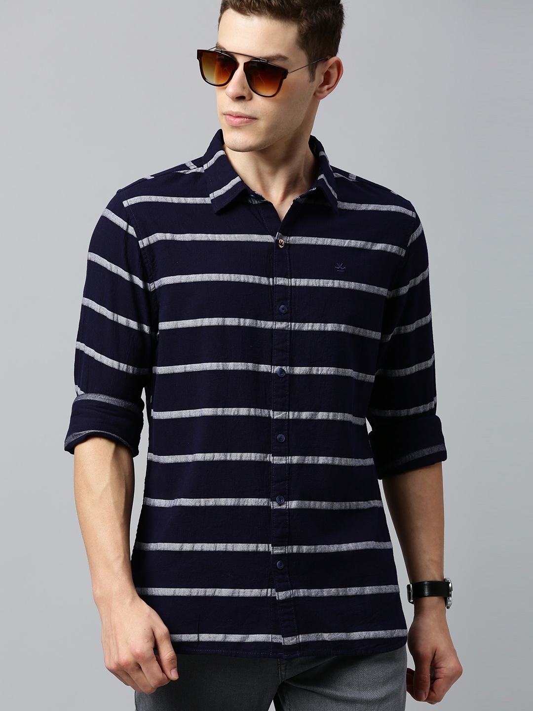 

WROGN Men Navy Blue & White Slim Fit Striped Casual Shirt