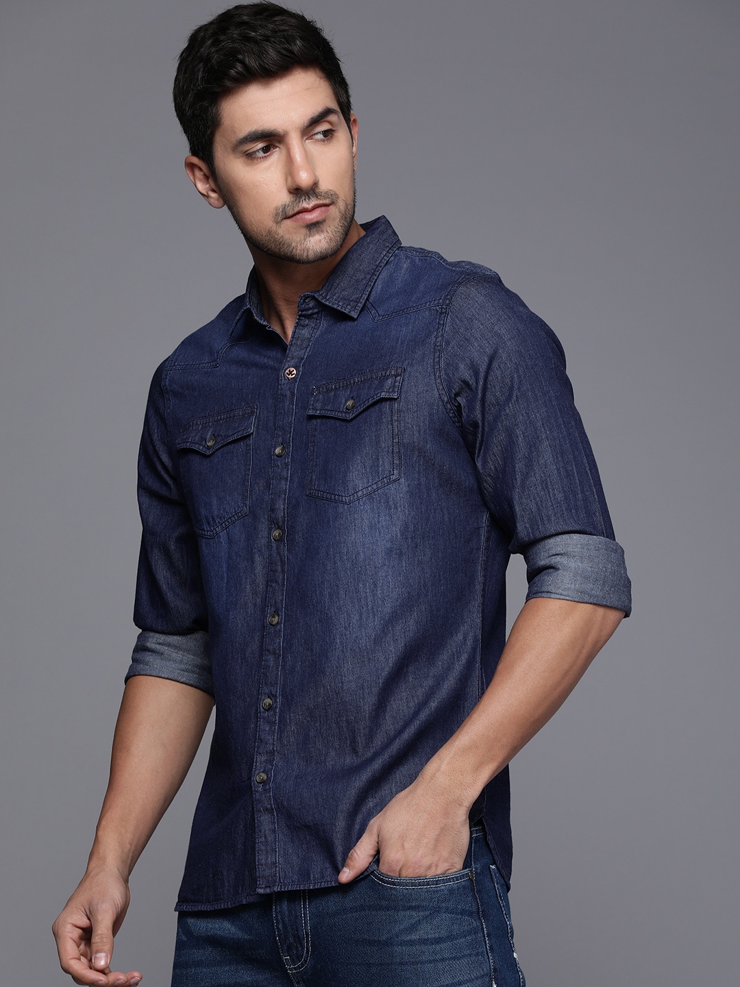 

WROGN Slim Fit Pure Cotton Chambray Casual Shirt, Navy blue