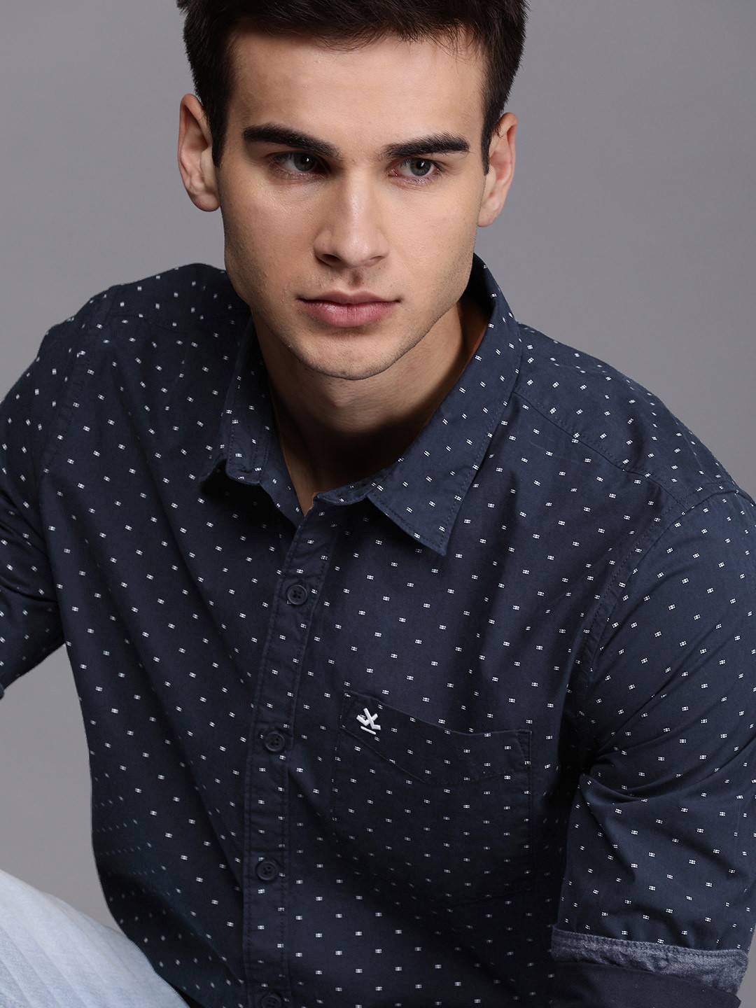 

WROGN Men Navy Blue & White Slim Fit Printed Casual Shirt