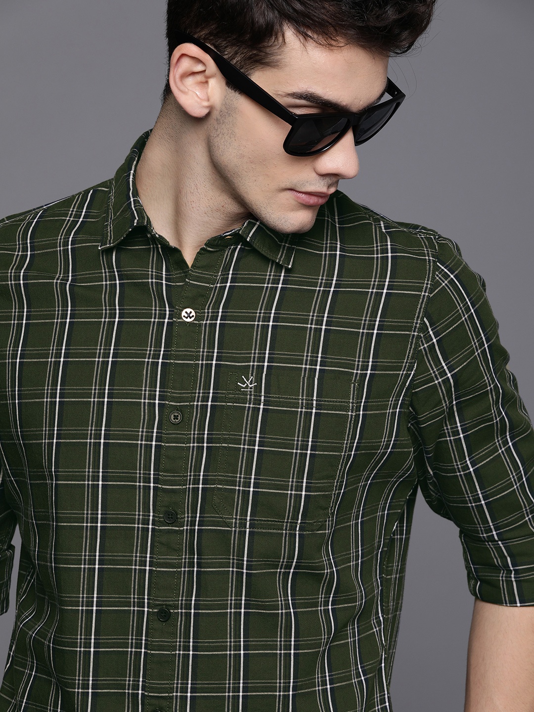 

WROGN Men Olive Green & White Slim Fit Checked Casual Shirt