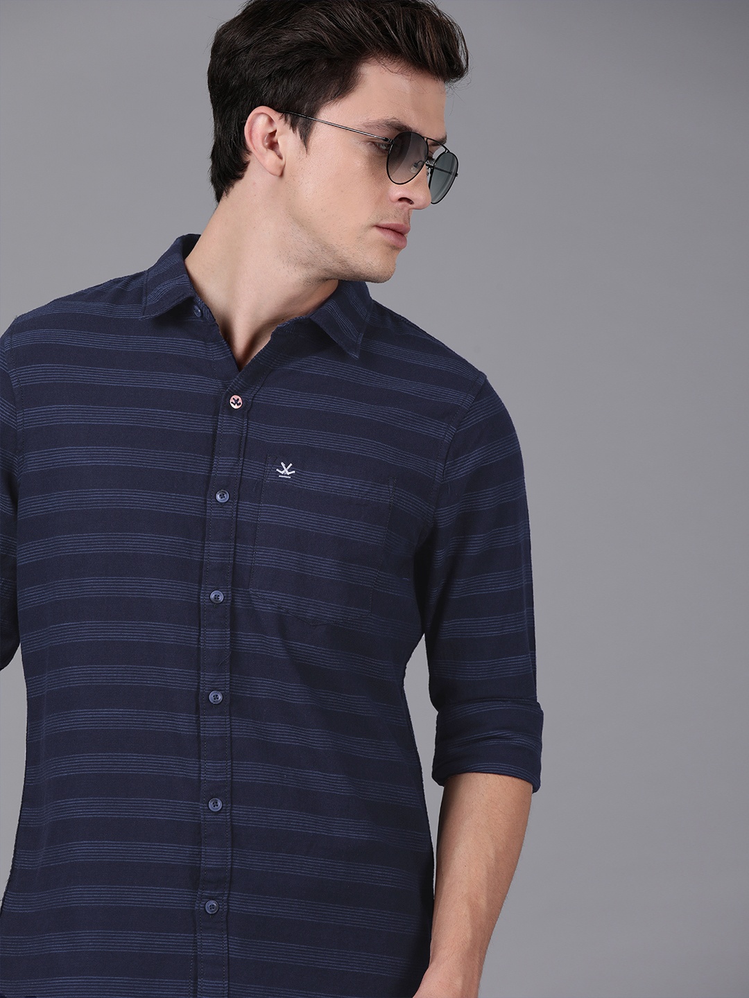 

WROGN Men Navy Blue Slim Fit Striped Casual Shirt