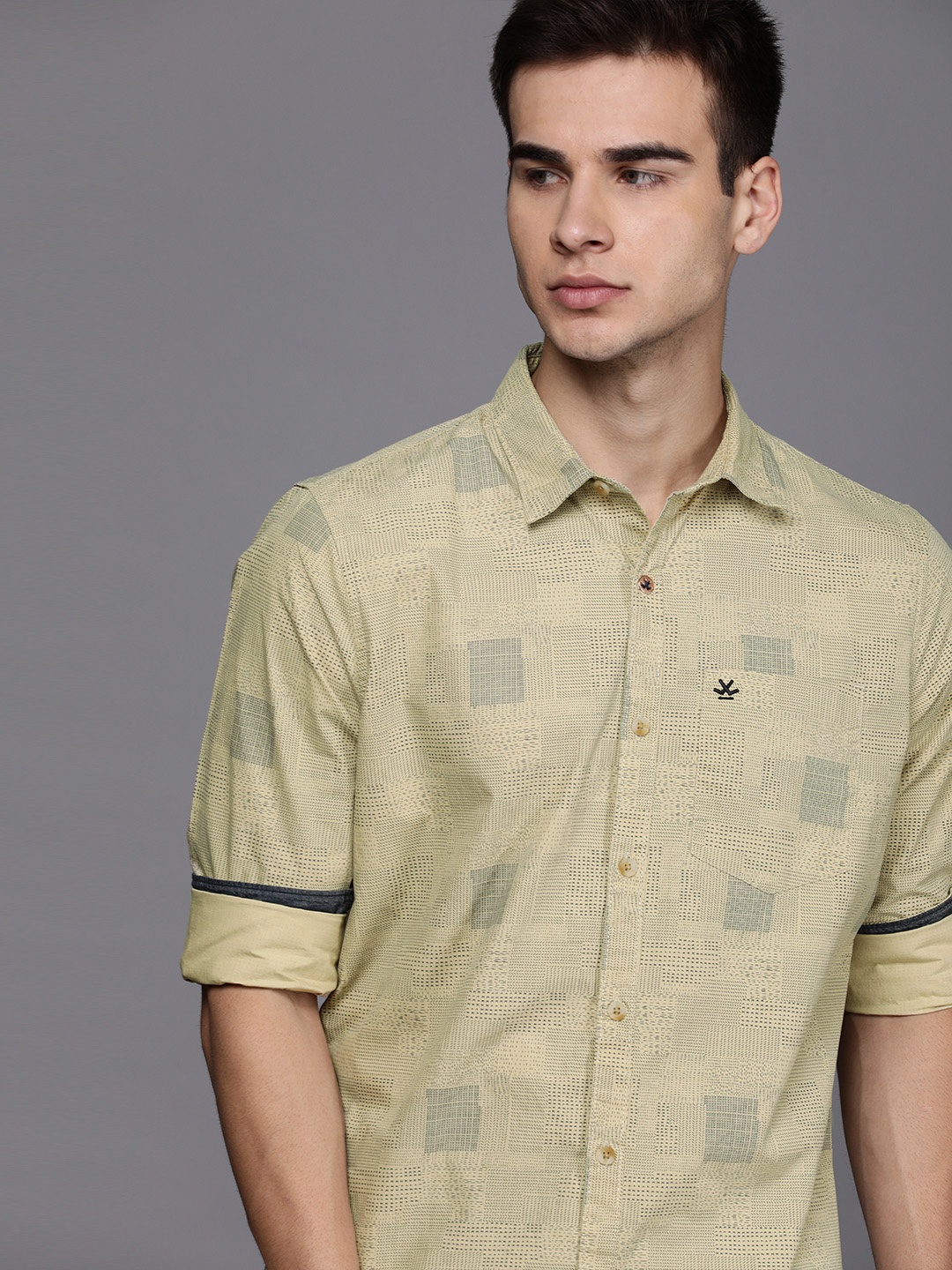 

WROGN Men Beige & Navy Blue Slim Fit Printed Casual Shirt