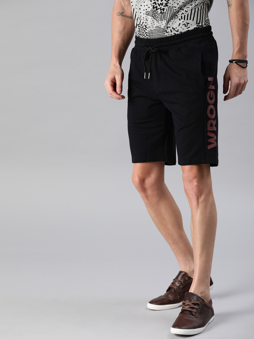 

WROGN Men Black Solid Regular Fit Shorts