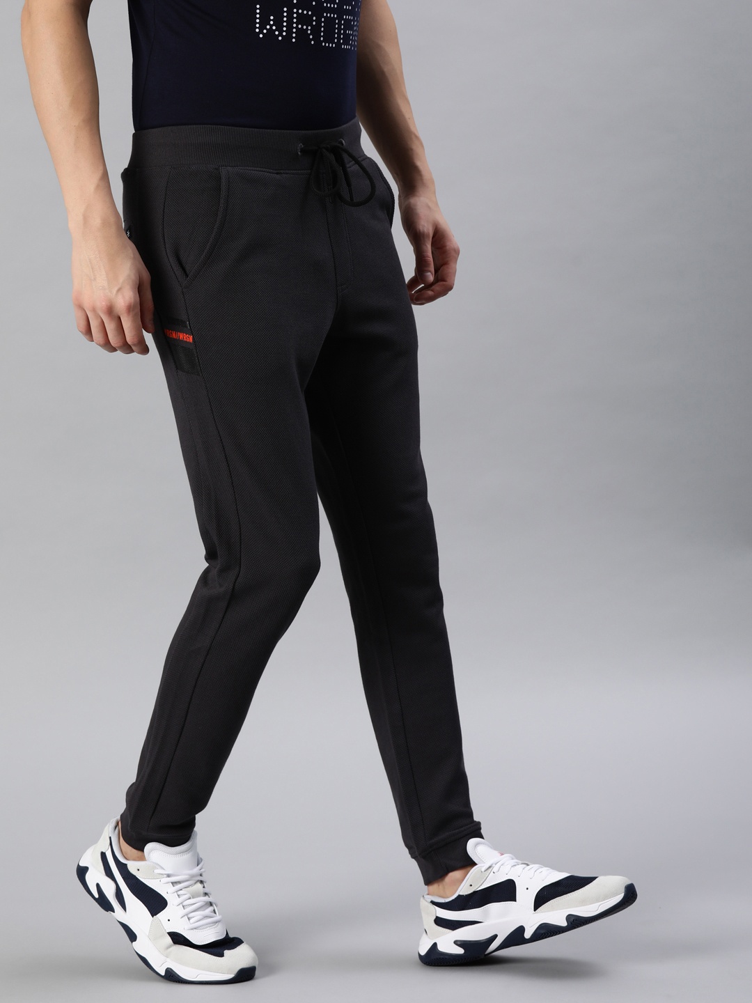 

WROGN Men Black Solid Slim Fit Joggers