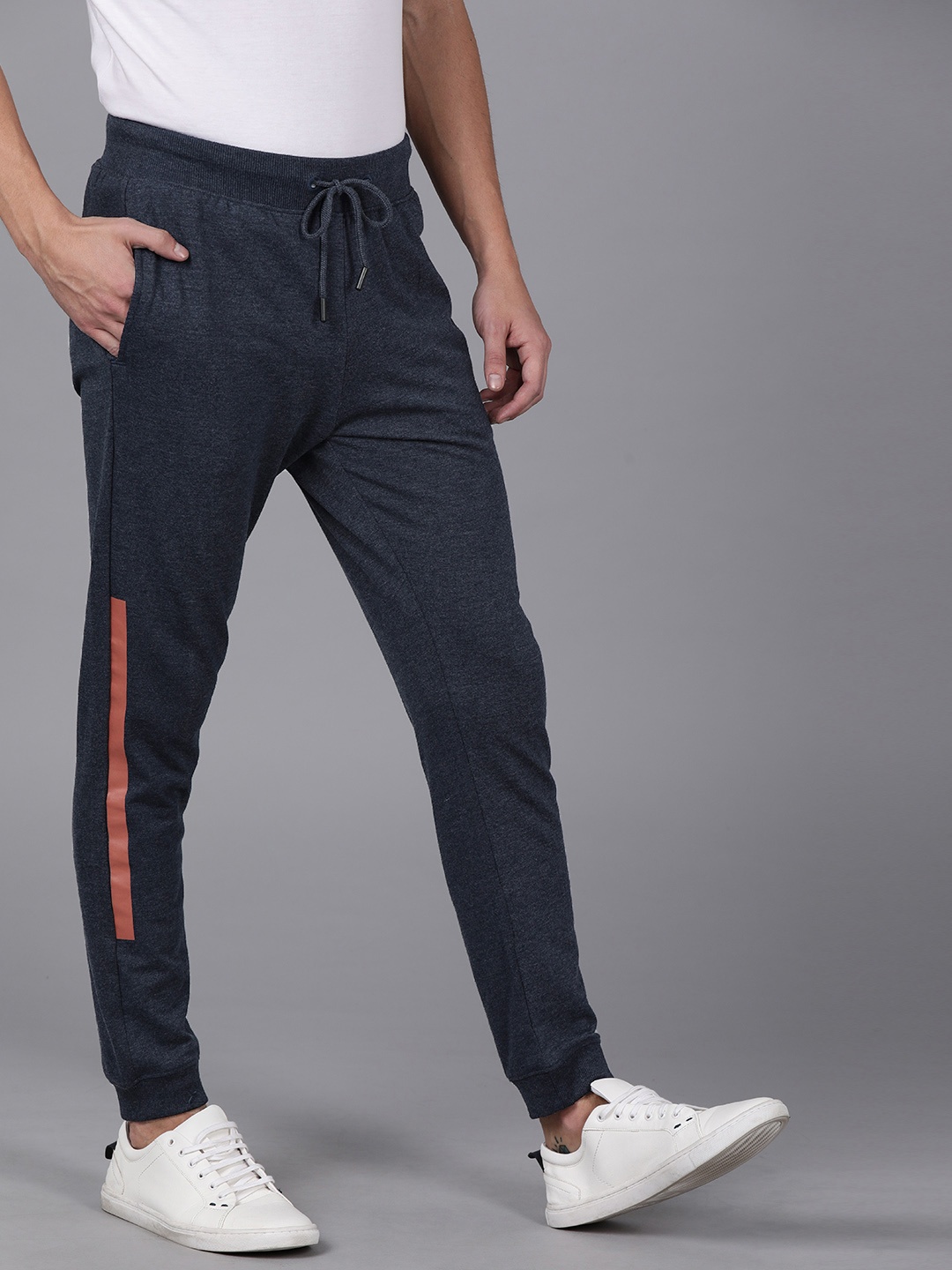 

WROGN Men Navy Blue Slim Fit Solid Joggers With Side Stripes