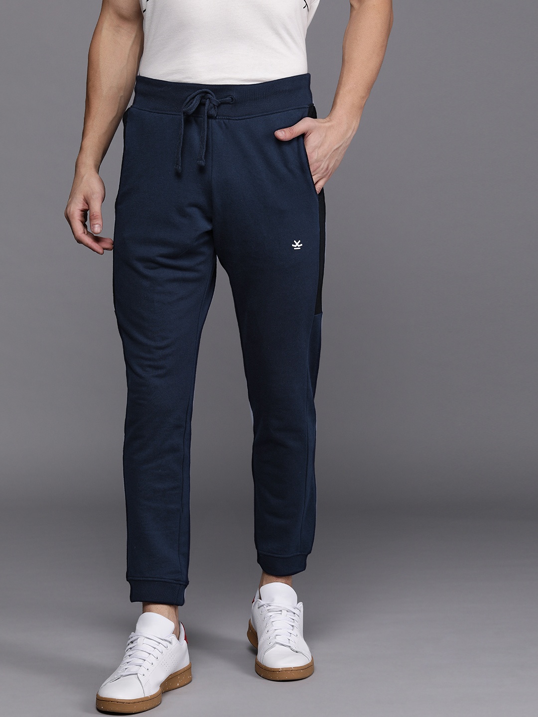 

WROGN Men Navy Blue Slim Fit Solid Joggers