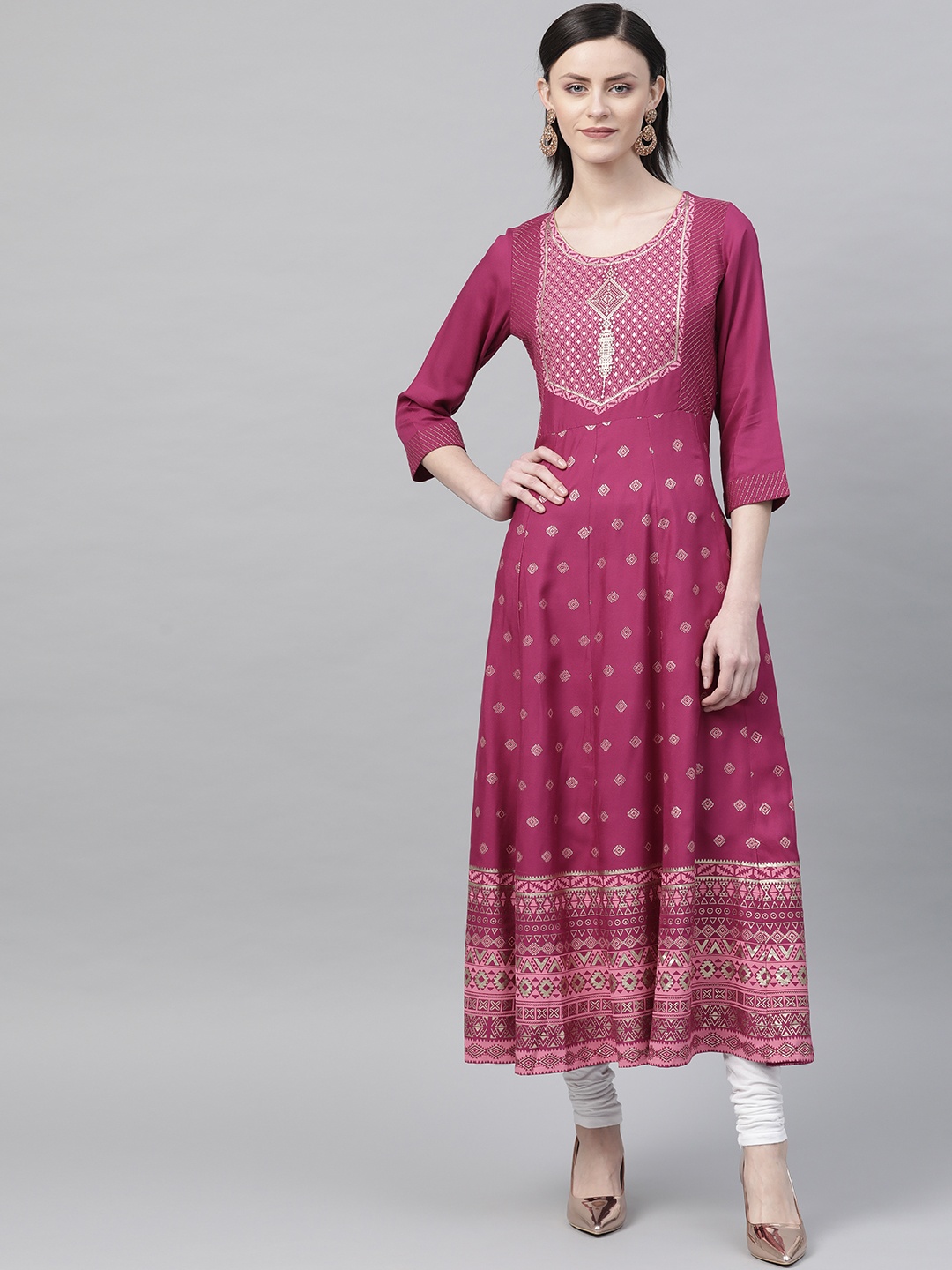 

Rangriti Women Magenta & Golden Foil Print Anarkali Kurta