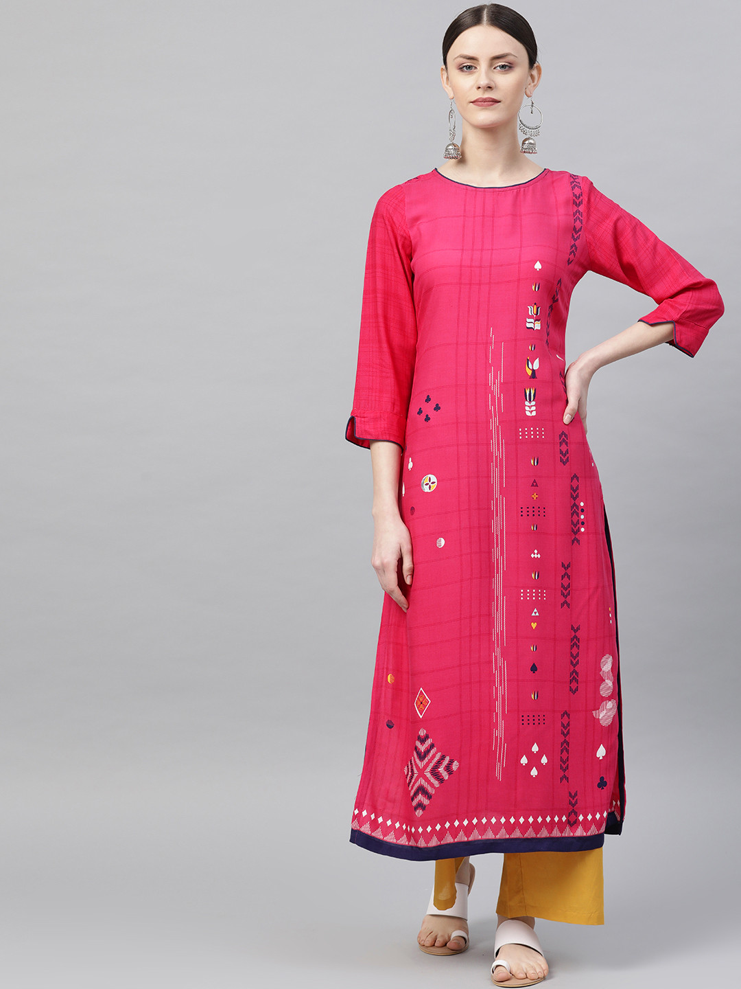 

Rangriti Women Pink & Navy Blue Printed Straight Kurta