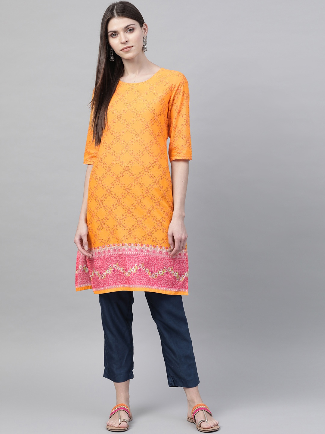 

Rangriti Women Orange & Pink Printed Straight Kurta