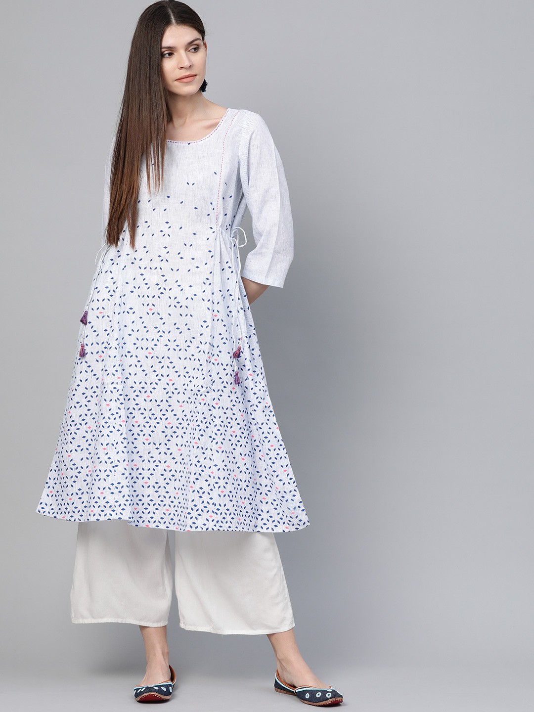 

Rangriti Women White & Blue Printed A-Line Kurta