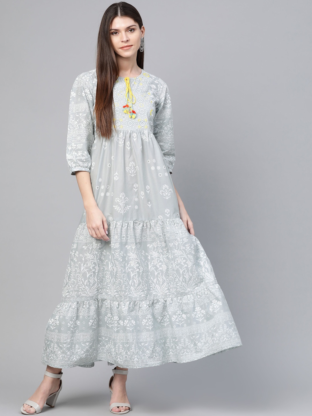 

Rangriti Women Grey & White Printed Tiered Maxi Dress