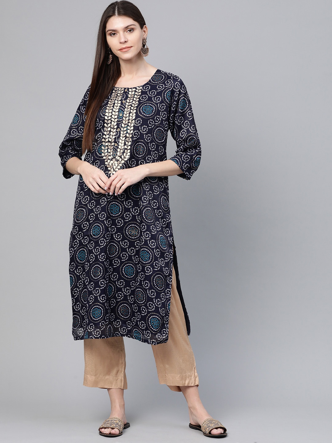 

Rangriti Women Navy Blue & White Bandhani Printed Straight Kurta