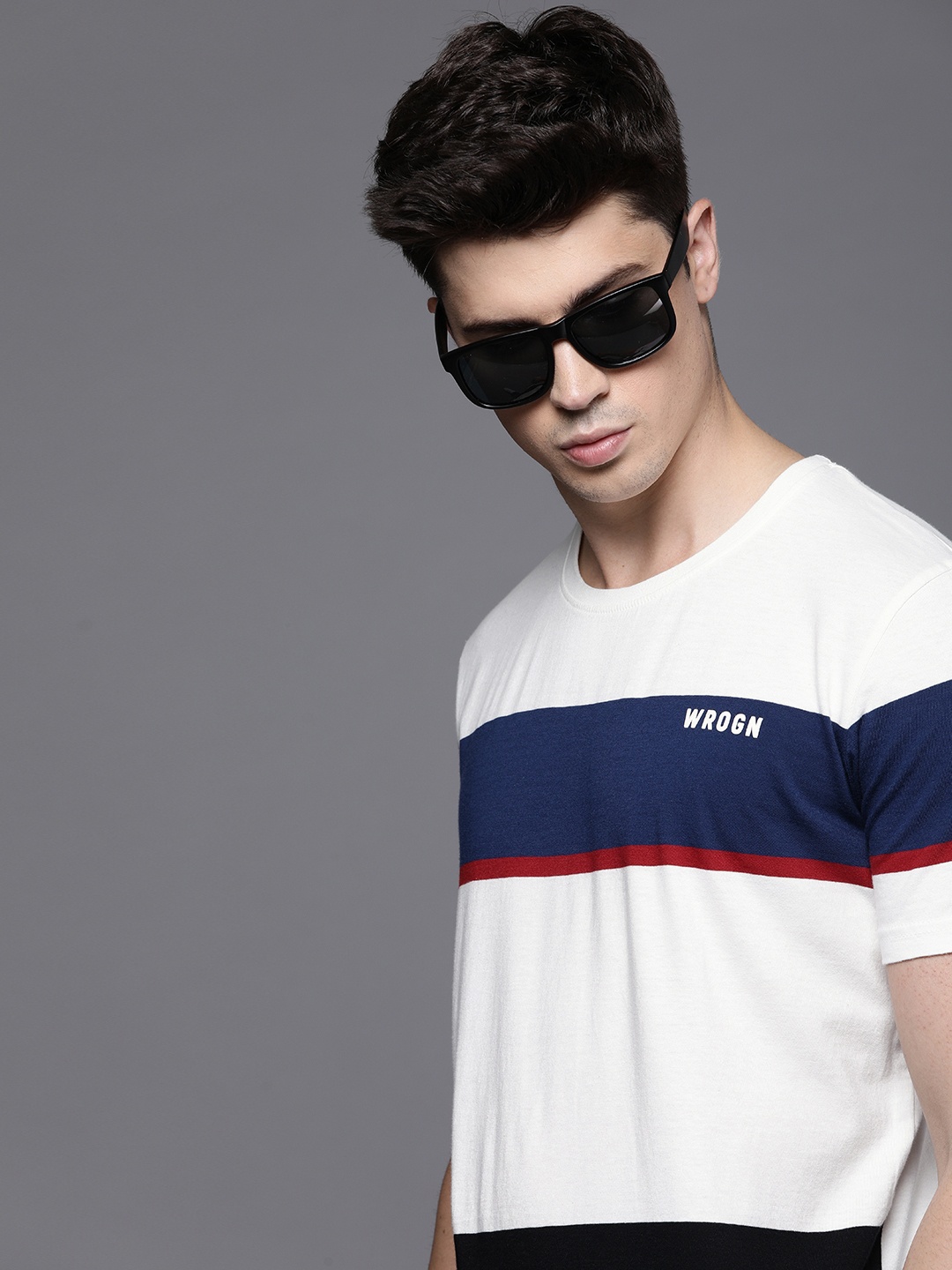 

WROGN Men White Black Colourblocked Slim Fit Round Neck Pure Cotton T-shirt