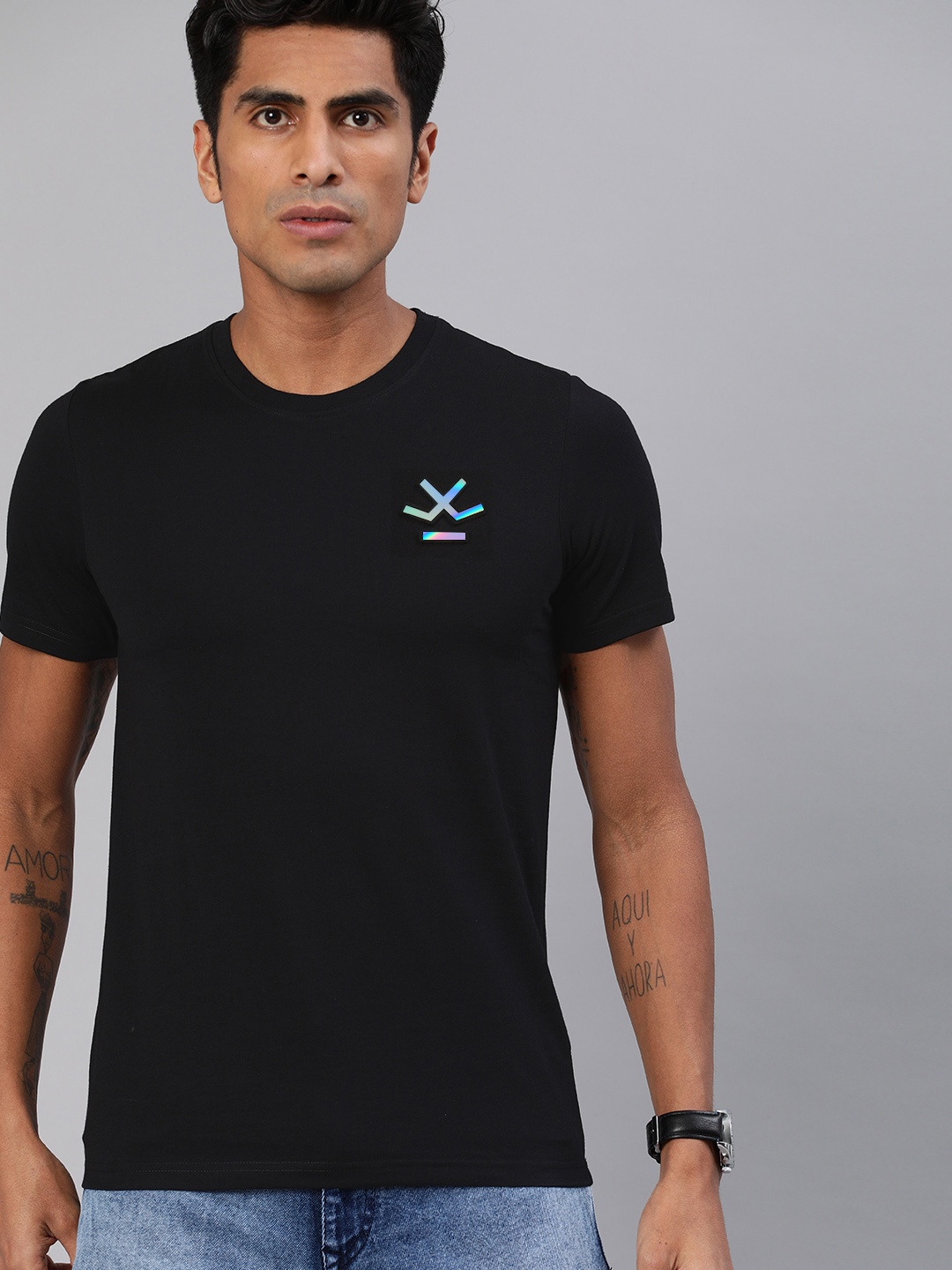 

WROGN Men Black Printed Round Neck T-shirt