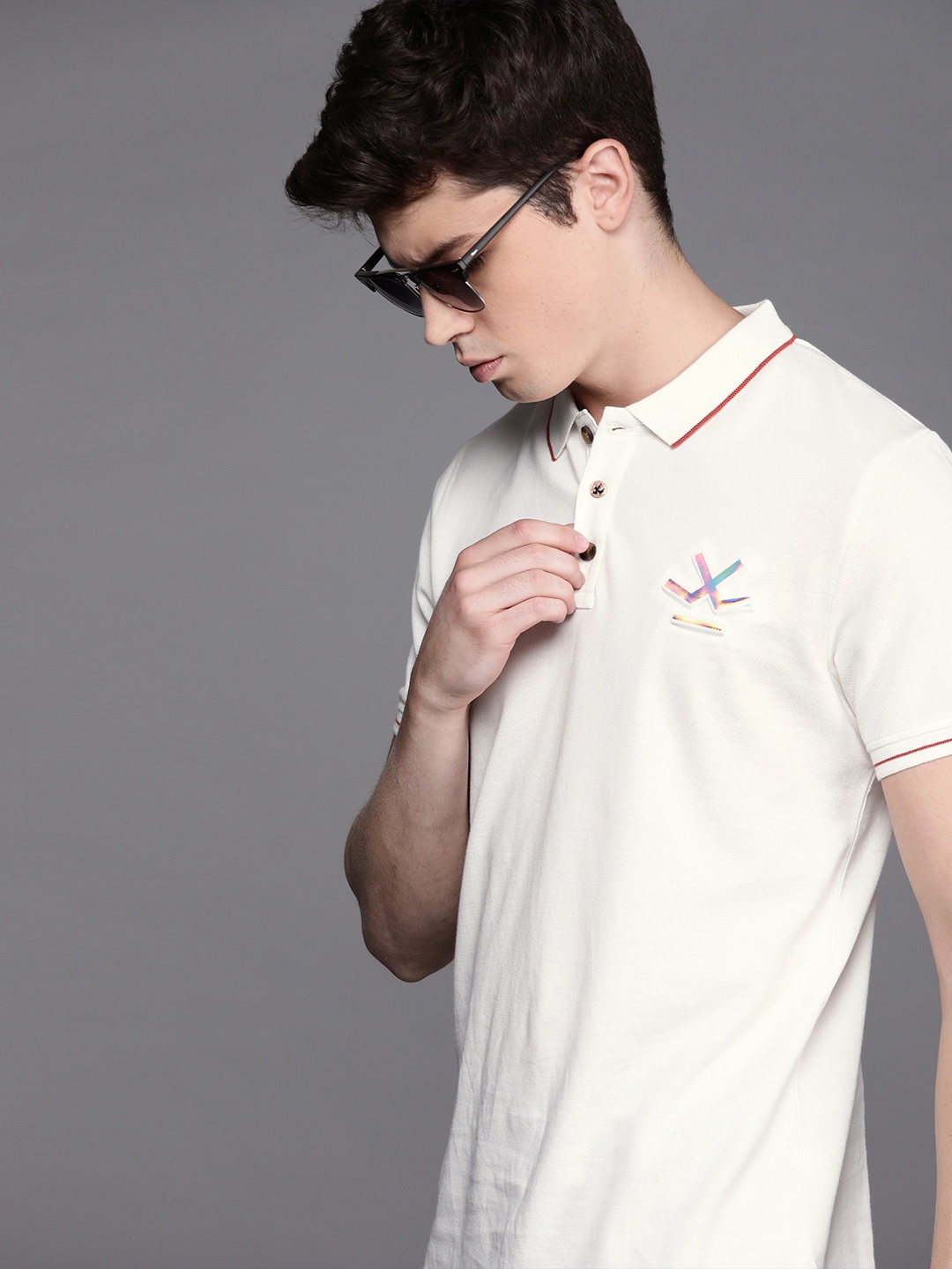

WROGN Men White Solid Slim Fit Polo Collar Pure Cotton T-shirt