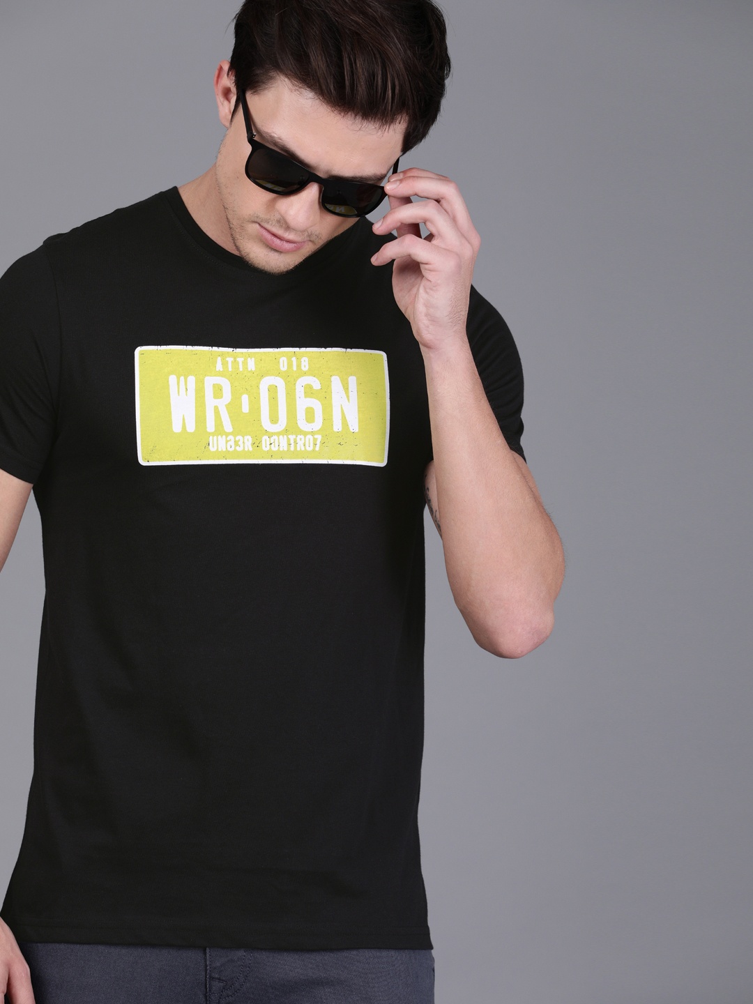 

WROGN Men Black Printed Round Neck T-shirt