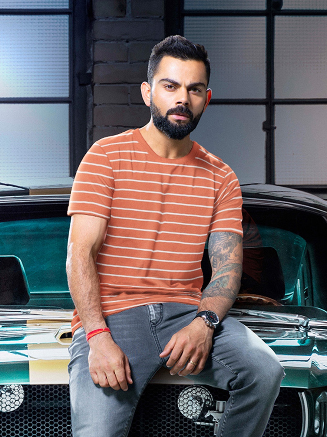 

WROGN Men Rust Red Off-White Slim Fit Striped Round Neck Pure Cotton T-shirt