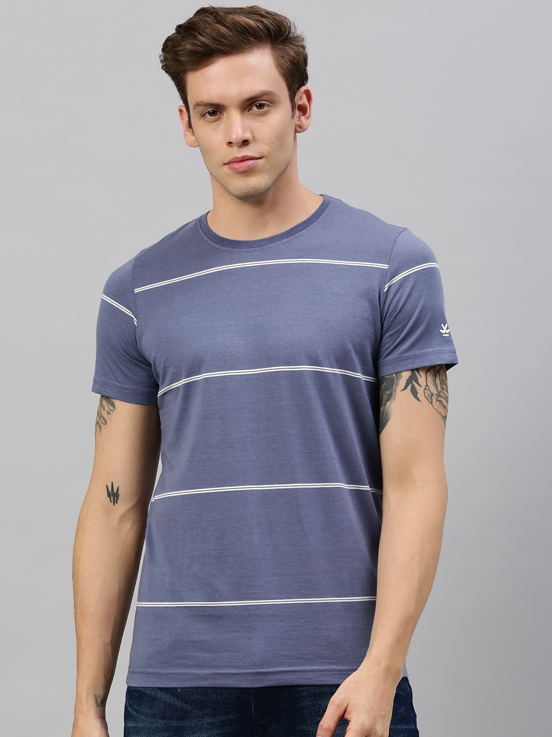 

WROGN Men Blue & White Striped Round Neck T-shirt