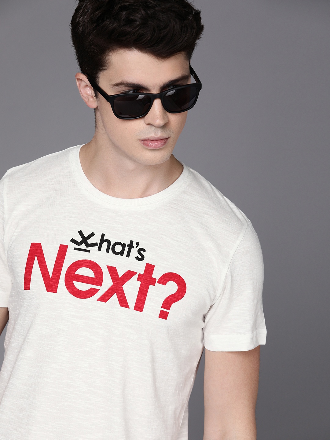 

WROGN Men White & Red Printed Round Neck T-shirt
