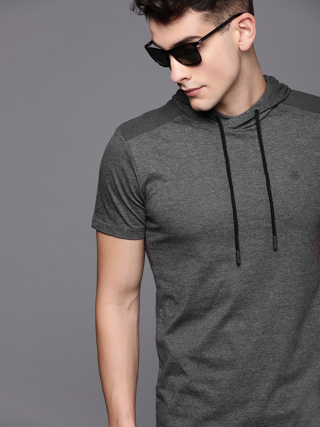 

WROGN Men Charcoal Grey Solid Hooded T-shirt