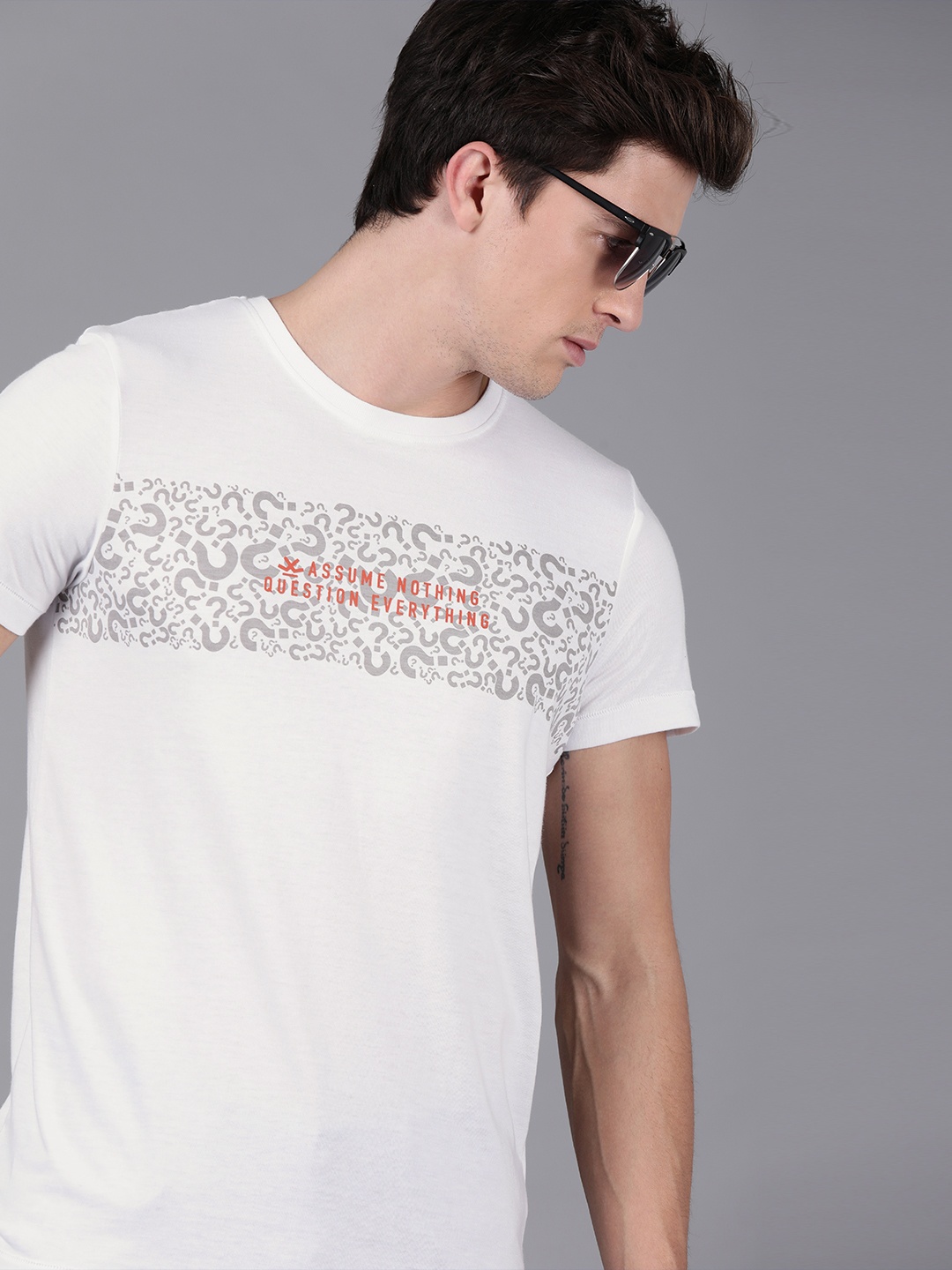 

WROGN Men White Printed Round Neck T-shirt