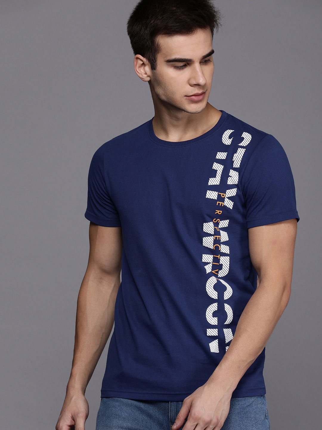 

WROGN Men Blue Printed Slim Fit Round Neck T-shirt