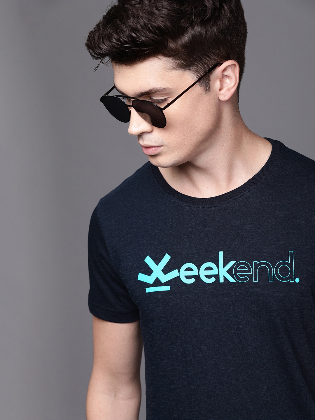 

WROGN Men Navy Blue Printed Round Neck T-shirt