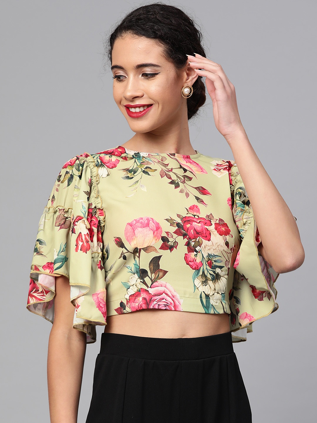 

SASSAFRAS Women Green & Pink Printed Crop Top