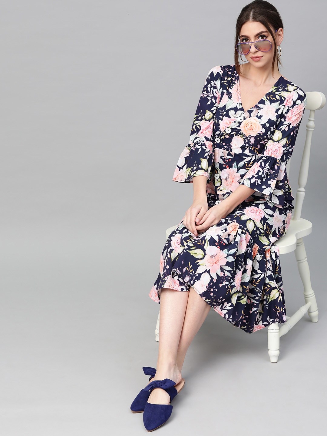 

SASSAFRAS Women Navy Blue & Pink Floral Print Wrap Dress