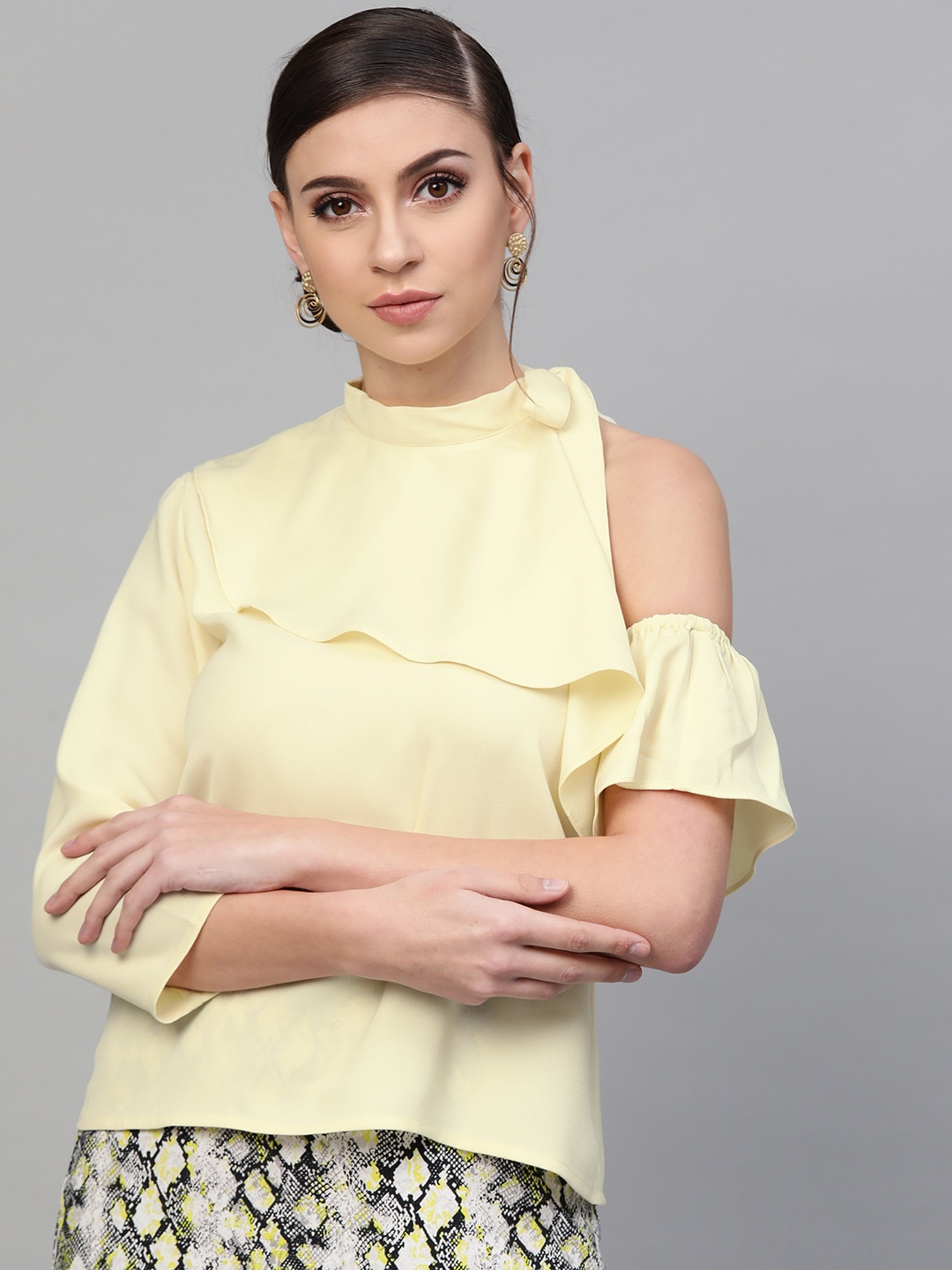 

SASSAFRAS Women Yellow Solid Layered Top