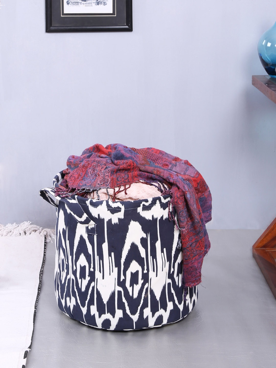 

Rajasthan Decor Black & White Printed Foldable Laundry Bag