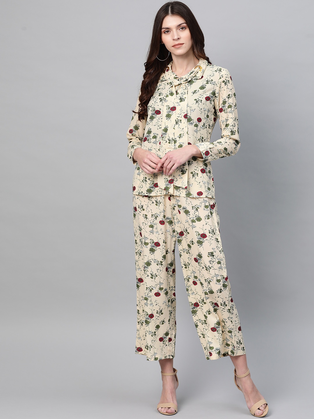 

Zima Leto Women Cream-Coloured & Olive Green Printed Clothing Set